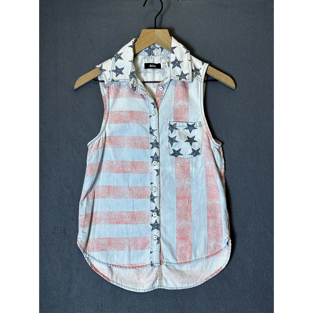 BDG Sleeveless‎ Denim Shirt Womens XS Blue Red American Flag Stars Stripes Vest